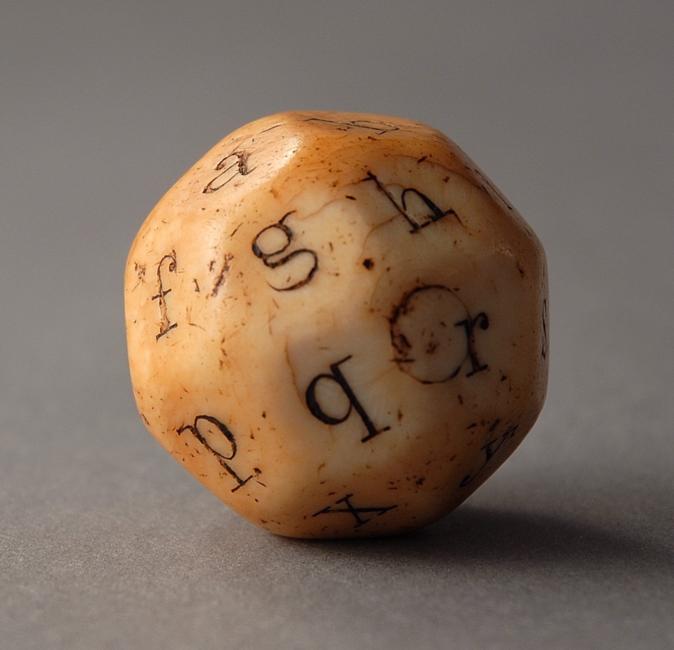 Rare English Ivory 24 Sided Educational Throwing Dice